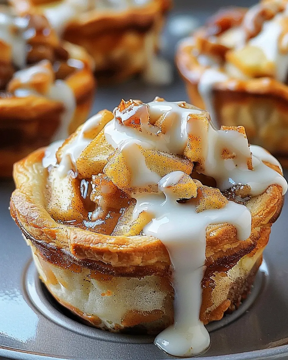 Cinnamon Roll Apple Pie Cups: Easy and Indulgent Dessert Delight